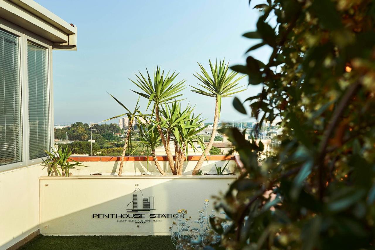Penthouse Station Luxury Apts Le Dimore Brindisi Bagian luar foto