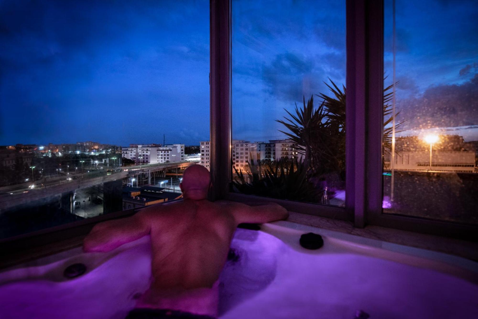Penthouse Station Luxury Apts Le Dimore Brindisi Bagian luar foto