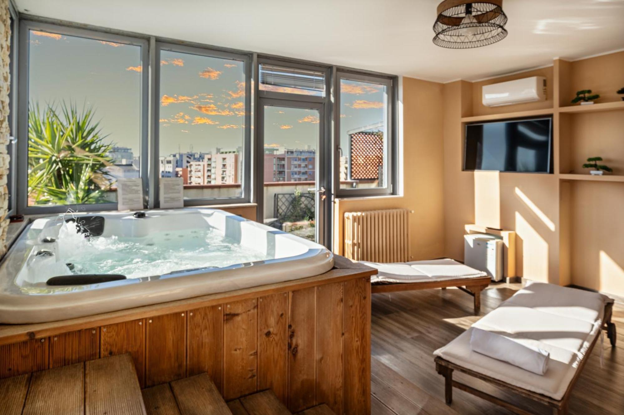 Penthouse Station Luxury Apts Le Dimore Brindisi Bagian luar foto